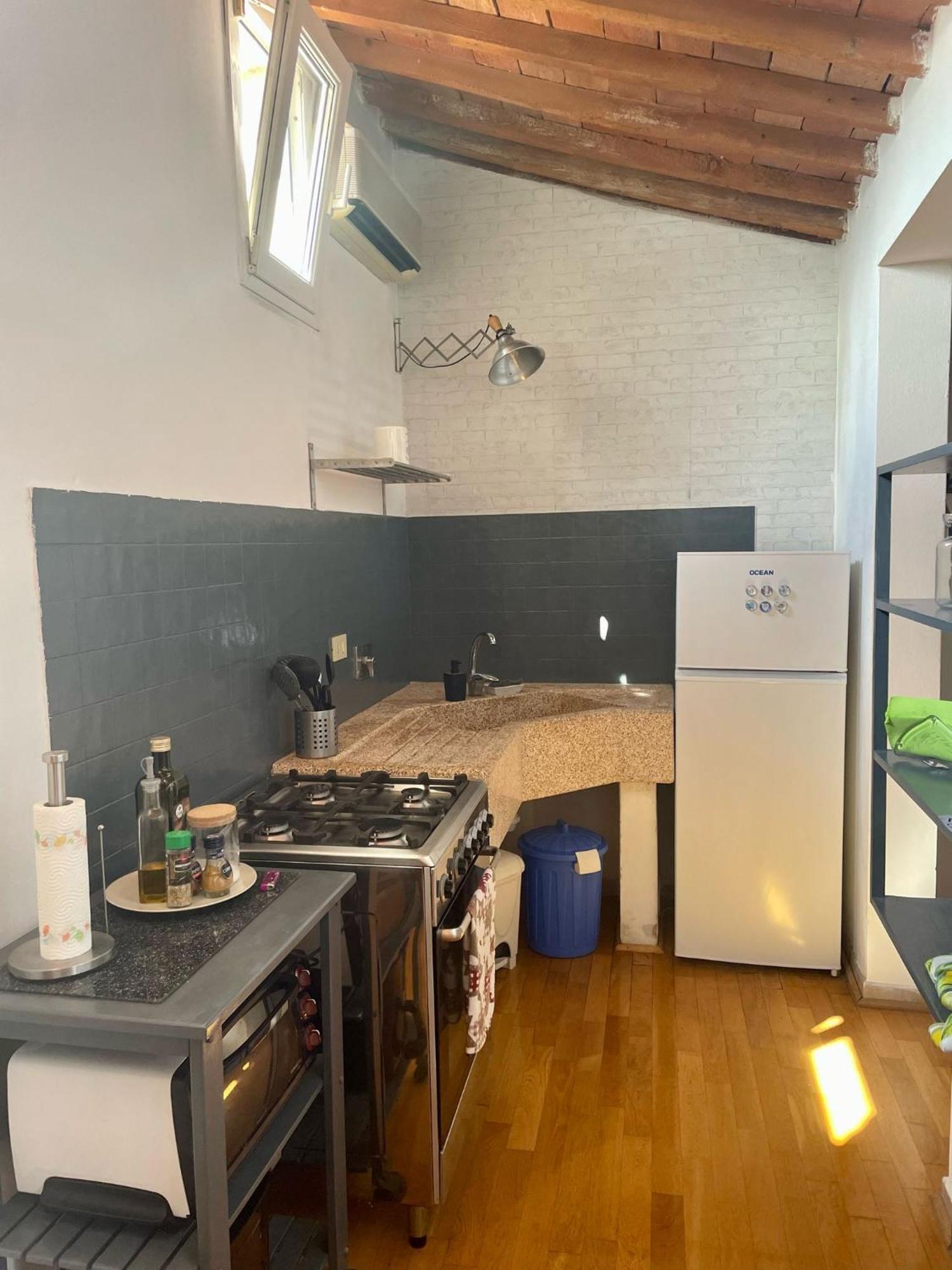 Apartamento Luminosa Mansarda Vicino Al Porto Livorno Exterior foto