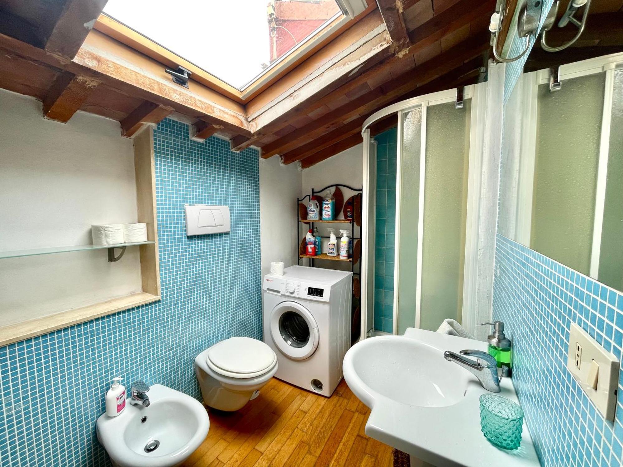 Apartamento Luminosa Mansarda Vicino Al Porto Livorno Exterior foto